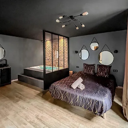 Apartment Cosy Avec Baignoire Et Wi-fi *