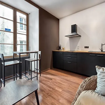 Cosy Avec Baignoire Et Wi-fi Apartment